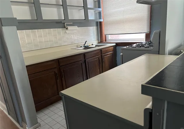 Photo 5 of Multi Family at 7230 Wise Ave, Saint Louis, MO 63117 | MLS# MIS24065494 | | Sold on 2025-04-16