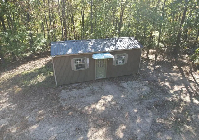 Photo 4 of Farm at 14383 Bcr 300, Marble Hill, MO 63764 | MLS# MIS24065519 | | Sold on 2025-06-03