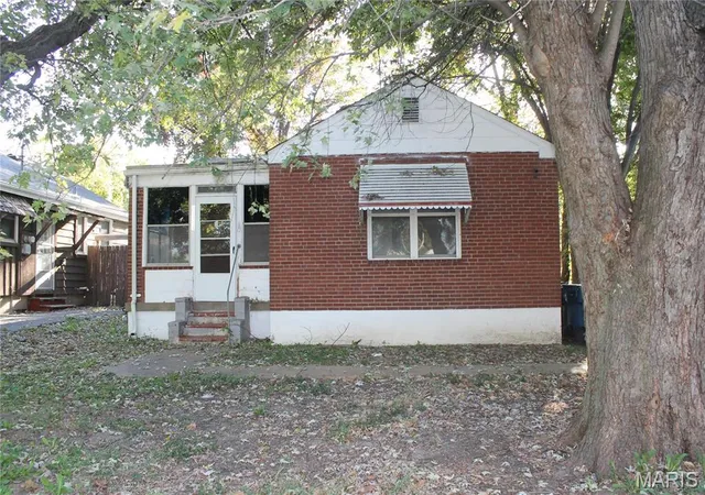 Single family home for sale at 11814 Bellefontaine Rd, Saint Louis, MO 63138 | MLS# MIS24065617 | Listing updated on 2026-03-01