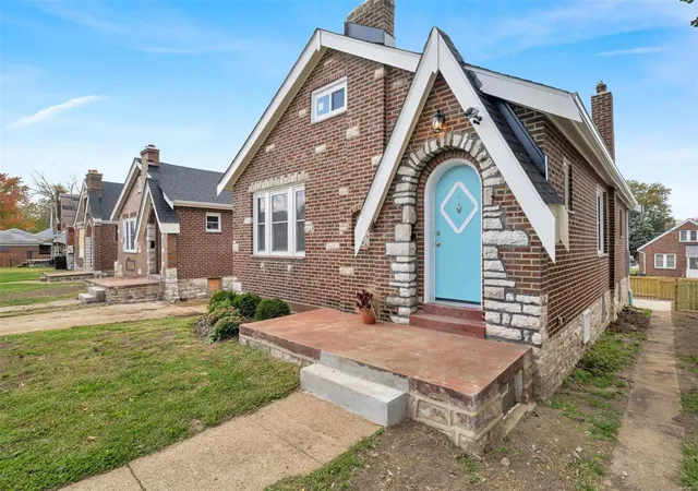 Photo 1 of Single Family Residence at 8725 Annetta Ave, Saint Louis, MO 63147 | MLS# MIS24065661 | | Sold on 2024-12-20