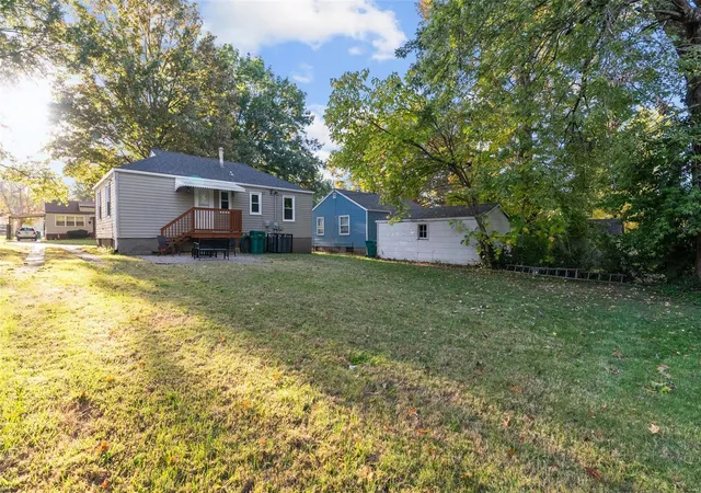Photo 3 of Single Family Residence at 1931 Bainbridge Dr, Saint Louis, MO 63133 | MLS# MIS24065725 | | Sold on 2025-01-30