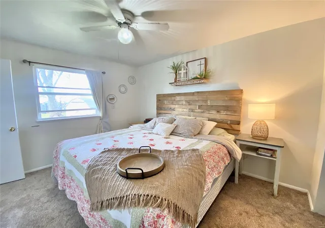 Photo 5 of Single Family Residence at 833 Locust St, Montgomery City, MO 63361 | MLS# MIS24065912 | | Sold on 2025-01-09