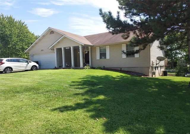 Photo 1 of Single Family Residence at 1169 Colby Dr, Saint Peters, MO 63376 | MLS# MIS24066203 | | Sold on 2025-05-15