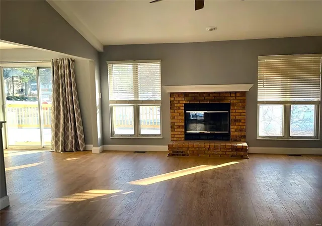 Photo 4 of Single Family Residence at 1169 Colby Dr, Saint Peters, MO 63376 | MLS# MIS24066203 | | Sold on 2025-05-15