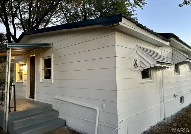 Photo 5 of Single Family Residence at 2037 Happy Ln, Hermann, MO 65041 | MLS# MIS24066259 | | Sold on 2025-06-13
