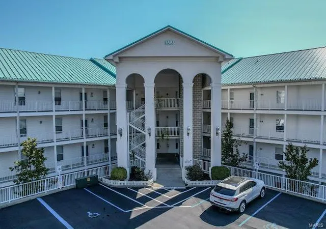 Photo 3 of Condominium at 186 Sunset Palms Dr, Camdenton, MO 65020 | MLS# MIS24066458 | | Sold on 2025-01-03