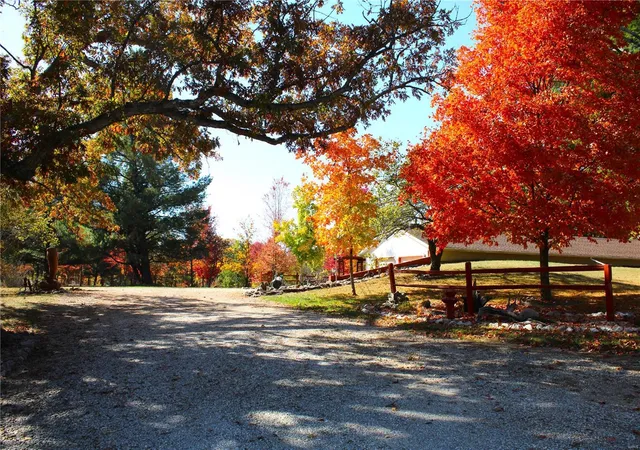 Photo 4 of Single Family Residence at 17315 Monroe Road 735, Paris, MO 65275 | MLS# MIS24066723 | | Sold on 2025-03-21