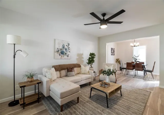 Photo 3 of Single Family Residence at 9810 Huntingdon Ln, Saint Louis, MO 63123 | MLS# MIS24067307 |  | Sold on 2025-01-03