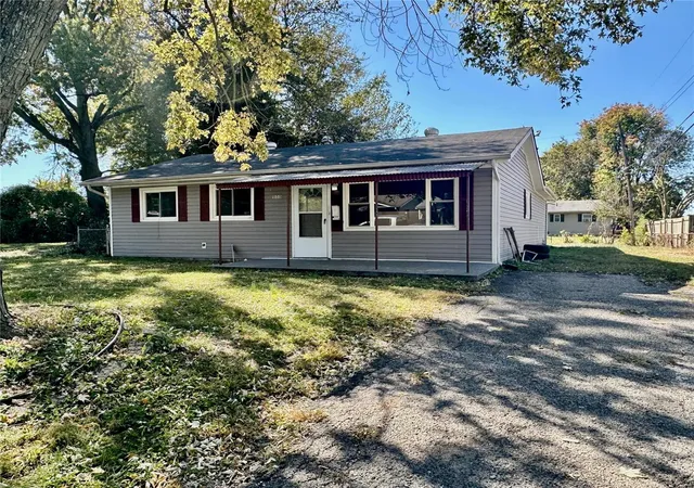 Photo 1 of Single Family Residence at 1150 Smith St, East Saint Louis, IL 62206 | MLS# MIS24067495 | | Sold on 2025-05-12