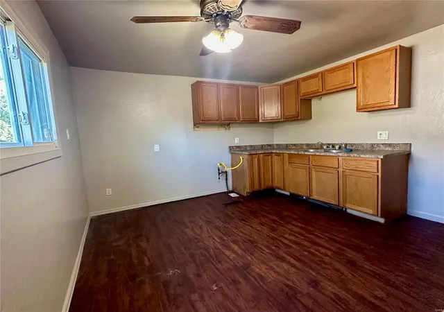 Photo 4 of Single Family Residence at 1150 Smith St, East Saint Louis, IL 62206 | MLS# MIS24067495 | | Sold on 2025-05-12