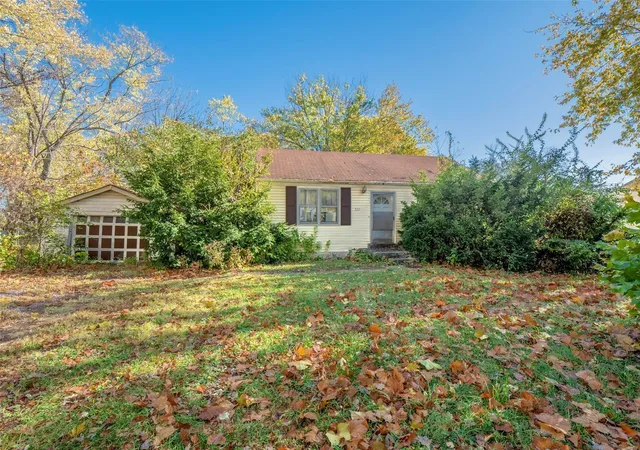 Single Family Residence at 12508 Hillview Dr, Saint Louis, MO 63138 | MLS# MIS24067633 | | Sold on 2024-12-27