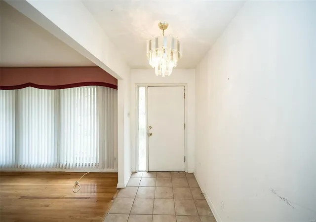 Photo 4 of Single Family Residence at 11625 Norgate Dr, Saint Louis, MO 63138 | MLS# MIS24067688 |  | Sold on 2025-01-03