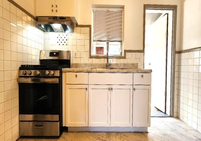 Photo 4 of Single Family Residence at 4305 Melba Ave, Saint Louis, MO 63121 | MLS# MIS24067780 | | Sold on 2024-12-30