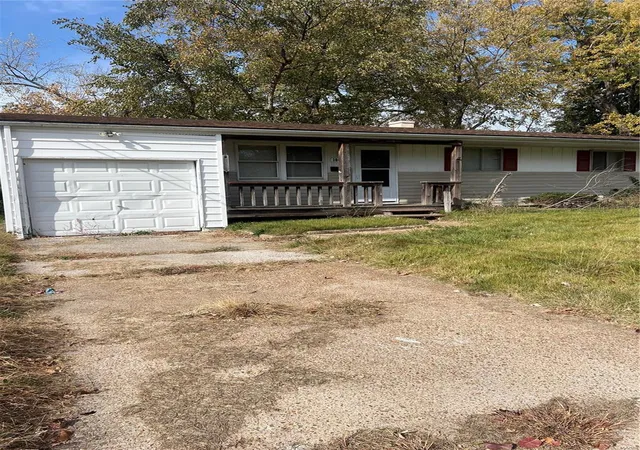 Single Family Residence at 10407 Melvich Dr, Saint Louis, MO 63137 | MLS# MIS24067915 | | Sold on 2025-04-28