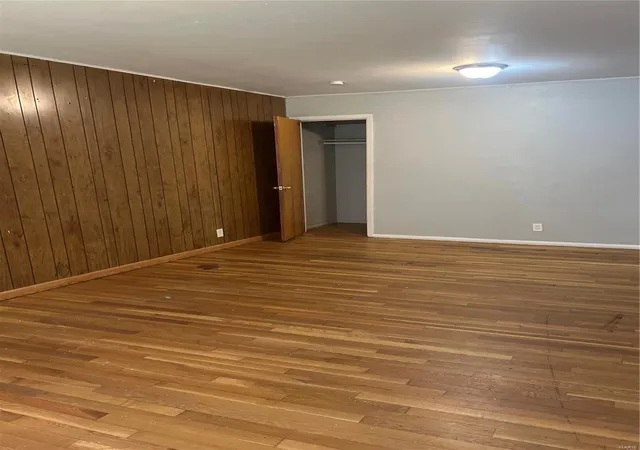 Photo 3 of Single Family Residence at 10407 Melvich Dr, Saint Louis, MO 63137 | MLS# MIS24067915 | | Sold on 2025-04-28