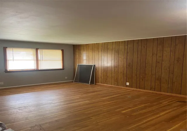 Photo 4 of Single Family Residence at 10407 Melvich Dr, Saint Louis, MO 63137 | MLS# MIS24067915 | | Sold on 2025-04-28
