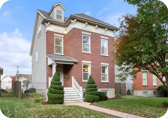 Single Family Residence at 4211 Mcpherson Ave, Saint Louis, MO 63108 | MLS# MIS24067950 | | Sold on 2025-01-21
