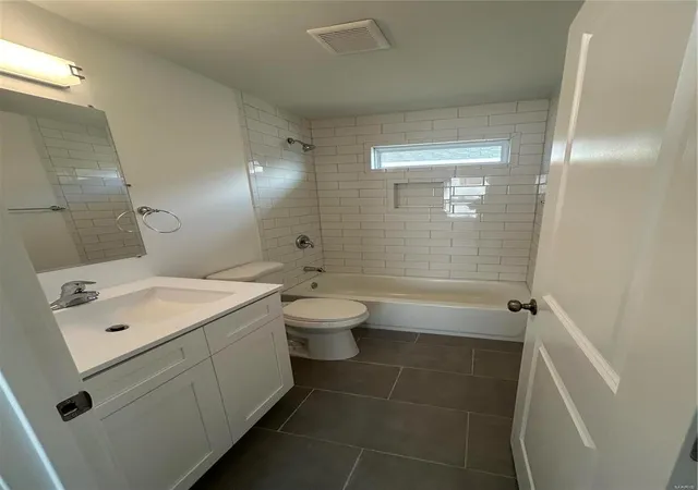 Photo 4 of Single Family Residence at 3716 Hebert St, Saint Louis, MO 63107 | MLS# MIS24067997 | | Sold on 2025-07-15