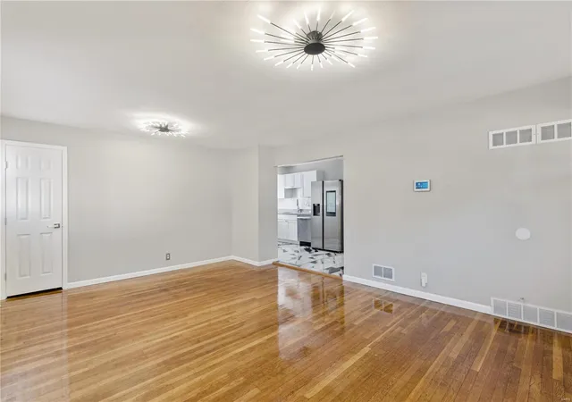Photo 3 of Single Family Residence at 10320 Durness Dr, Saint Louis, MO 63137 | MLS# MIS24068297 | | Sold on 2025-05-28