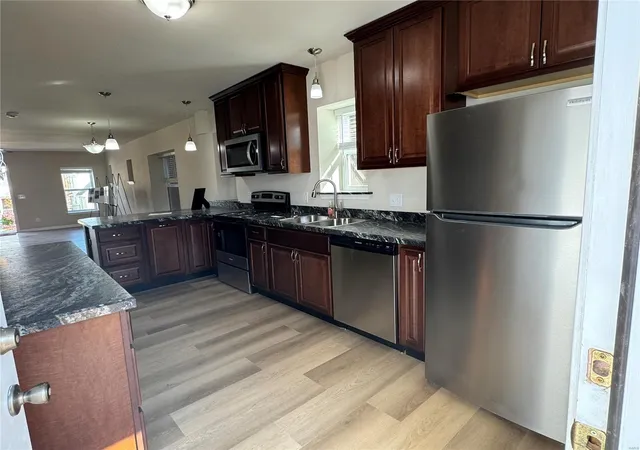 Photo 4 of Single Family Residence at 3630 Garfield Ave, Saint Louis, MO 63113 | MLS# MIS24068489 | | Sold on 2025-06-02