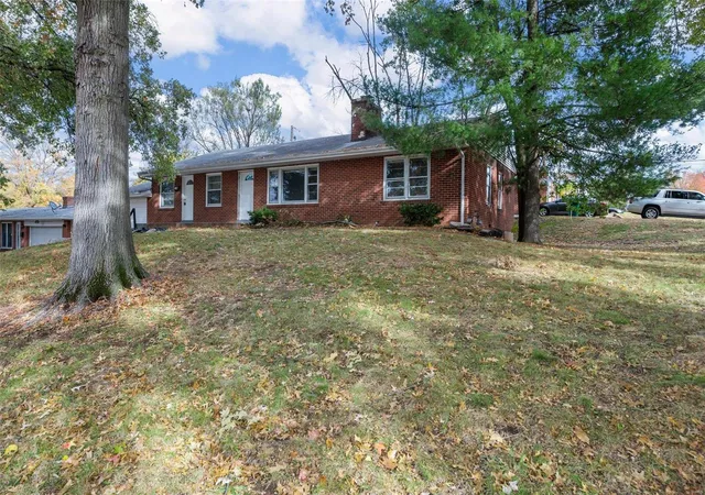 Photo 1 of Single Family Residence at 9472 Yorktown Dr, Saint Louis, MO 63137 | MLS# MIS24068891 |  | Sold on 2024-12-13