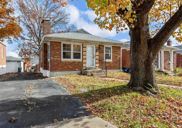 Photo 1 of Single Family Residence at 5010 Glennon Dr, Saint Louis, MO 63119 | MLS# MIS24068899 | | Sold on 2025-05-02