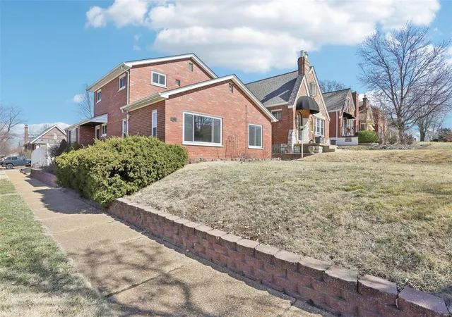 Photo 2 of Single Family Residence at 6659 Pernod Ave, Saint Louis, MO 63139 | MLS# MIS24068975 |  | Sold on 2025-04-21