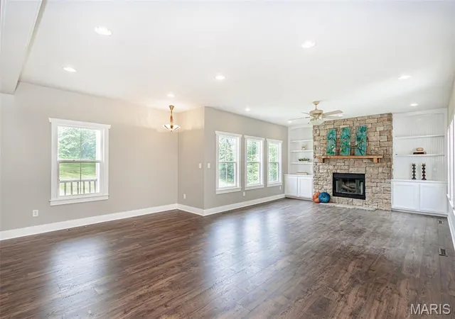 Photo 4 of Single Family Residence at 720 E Breedlove Dr, Sturgeon, MO 65284 | MLS# MIS24069290 |  | Sold on 2026-05-01