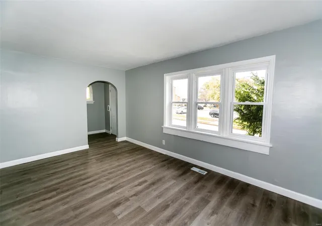 Photo 3 of Single Family Residence at 8810 Halls Ferry Rd, Saint Louis, MO 63147 | MLS# MIS24069317 | | Sold on 2025-05-30