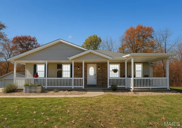 Photo 1 of Single Family Residence at 62812 Brown Estates, Hannibal, MO 63401 | MLS# MIS24069380 | | Sold on 2025-06-09