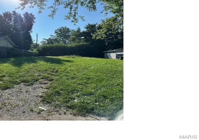 1st image of 120 Saint Leo Dr, East Saint Louis, IL 62206 | MLS# MIS24069419