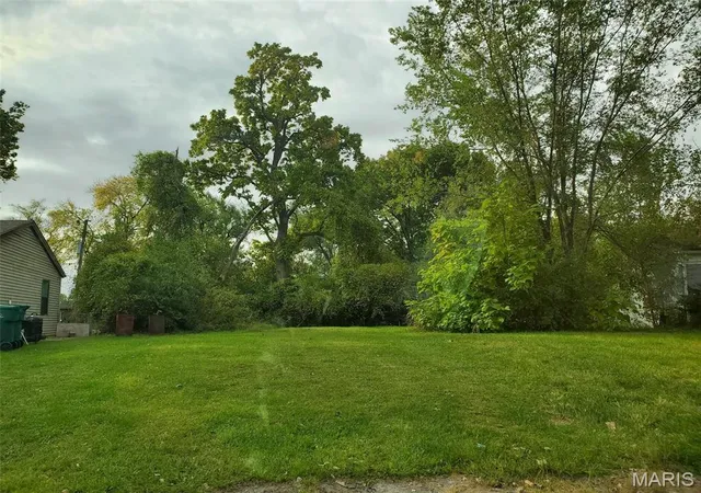 1st image of 747 Saint Norbert Dr, East Saint Louis, IL 62206 | MLS# MIS24069638