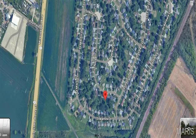 2nd image of 747 Saint Norbert Dr, East Saint Louis, IL 62206 | MLS# MIS24069638