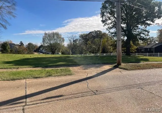 Photo 1 of Land for sale at 122 S 11th St, Poplar Bluff, MO 63901 | MLS# MIS24069643 | Listing updated on 2026-06-08