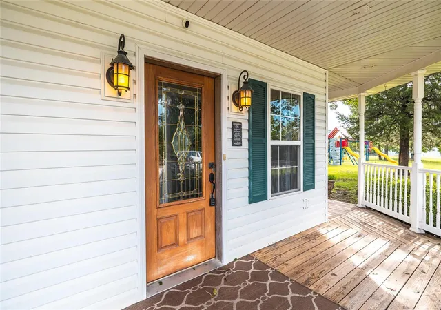 Photo 3 of Single Family Residence at 57 N Davis Rd, Stoutland, MO 65567 | MLS# MIS24069869 | | Sold on 2025-03-28