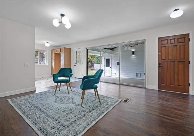 Photo 1 of Single Family Residence at 12550 Larkwood Dr, Saint Louis, MO 63146 | MLS# MIS24069888 |  | Sold on 2025-01-10