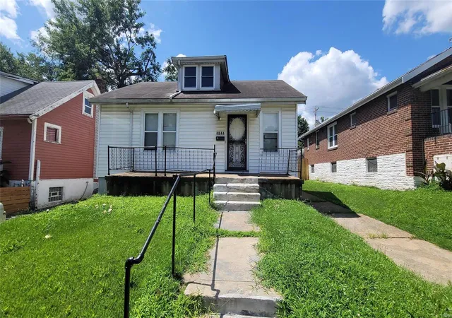 1st image of 4844 Calvin Ave, Saint Louis, MO 63115 | MLS# MIS24069906