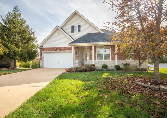 Photo 1 of Villa at 4506 Von Talge Trails Court, Saint Louis, MO 63128 | MLS# MIS24069937 | | Sold on 2025-02-06
