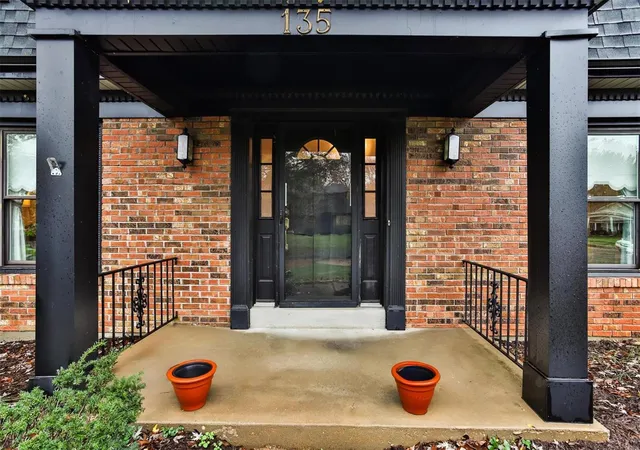 Photo 1 of Single Family Residence at 135 Royal Gate Dr, Saint Louis, MO 63141 | MLS# MIS24070102 |  | Sold on 2025-01-08