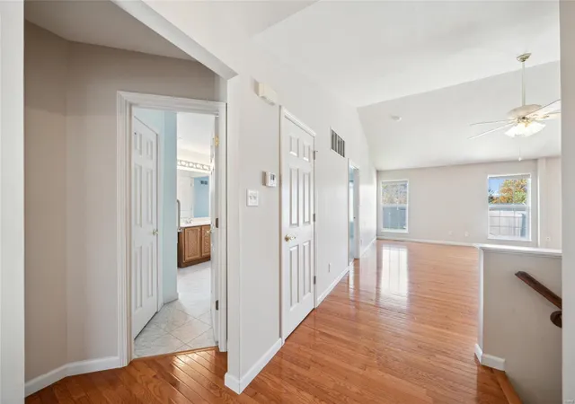 Photo 1 of Villa at 10221 Carlton Pl Ct, Saint Louis, MO 63123 | MLS# MIS24070141 | | Sold on 2025-01-08