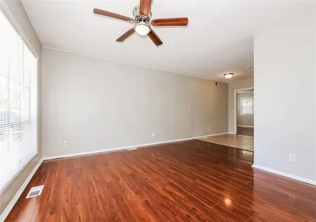 Photo 4 of Single Family Residence at 9356 Ditman Wy, Kansas City, MO 64134 | MLS# MIS24070360 | | Sold on 2025-04-30