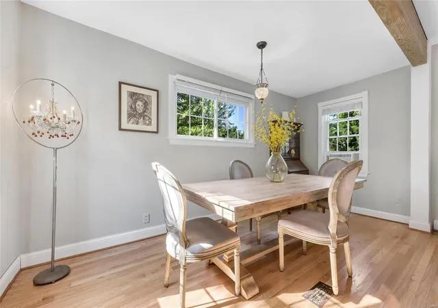 Photo 4 of Single Family Residence at 129 Darst Rd, Saint Louis, MO 63135 | MLS# MIS24070517 | | Sold on 2025-06-04