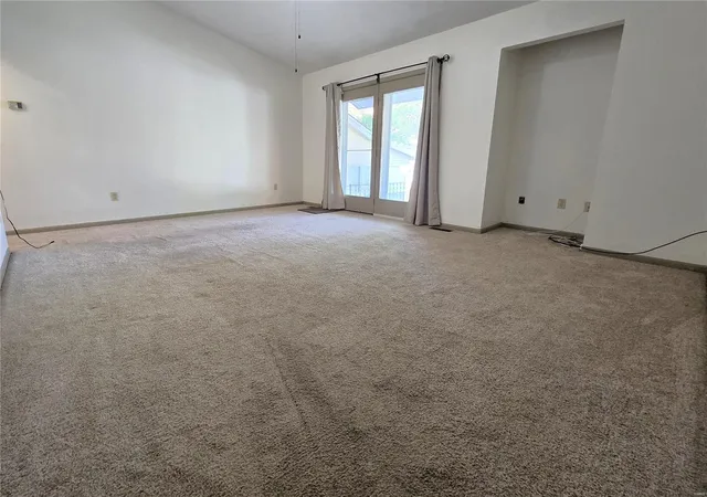Photo 3 of Villa at 1613 Rosewall Dr #B, Saint Charles, MO 63303 | MLS# MIS24070840 | | Sold on 2025-03-17