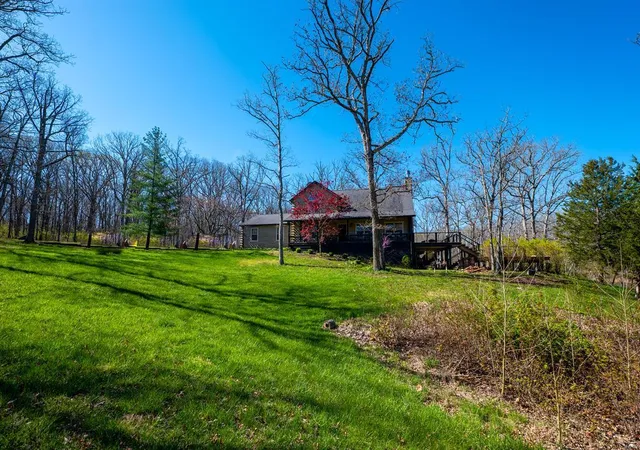 Photo 3 of Farm at 35534 Pin Oak Church Rd, Jonesburg, MO 63351 | MLS# MIS24071079 | | Sold on 2025-03-06