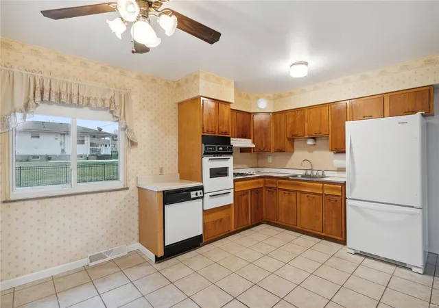 Photo 4 of Single Family Residence at 816 Virgo Ln, Saint Louis, MO 63125 | MLS# MIS24071099 |  | Sold on 2024-12-19