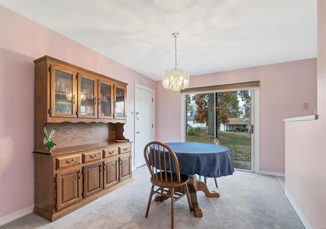Photo 4 of Single Family Residence at 2645 Baltusrol Dr, Saint Louis, MO 63129 | MLS# MIS24071122 | | Sold on 2025-01-03