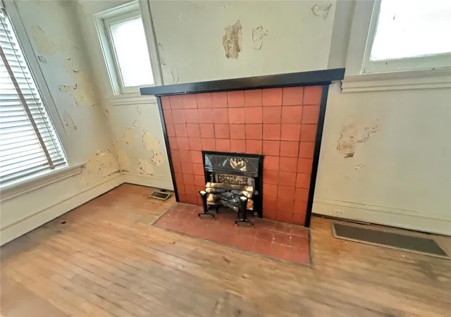 Photo 3 of Single Family Residence at 6610 W Florissant Ave, Saint Louis, MO 63136 | MLS# MIS24071191 | | Sold on 2024-12-20