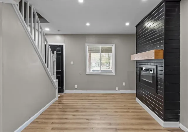 Photo 4 of Single Family Residence at 7021 Robbins Ave, Saint Louis, MO 63133 | MLS# MIS24071299 | | Sold on 2024-12-30