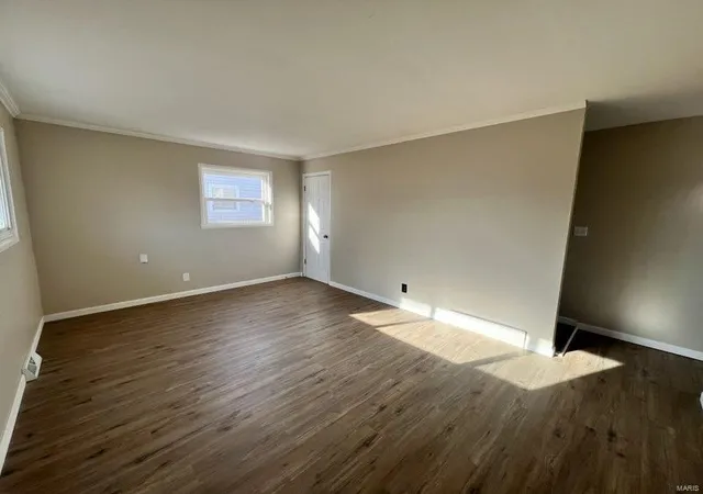 Photo 3 of Single Family Residence at 1223 Congress Ave, Saint Louis, MO 63138 | MLS# MIS24071353 | | Sold on 2025-01-29