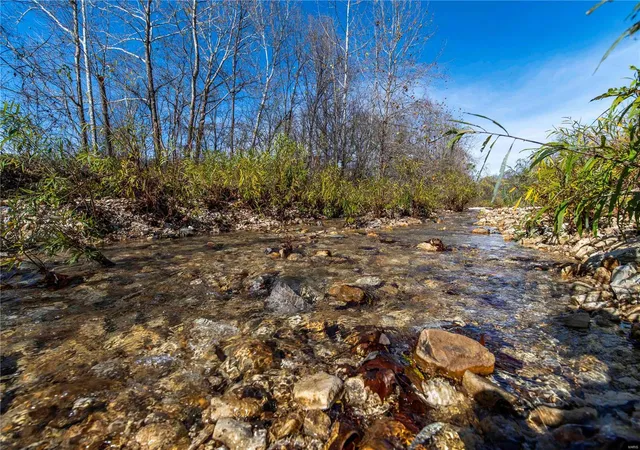 Photo 4 of Farm at 0 Massas Creek Rd, Jonesburg, MO 63351 | MLS# MIS24071378 | | Sold on 2025-01-23